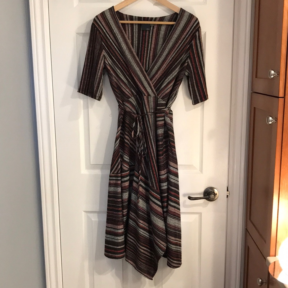 Gabby Skye Faux-wrap front sweater dress short sleeves